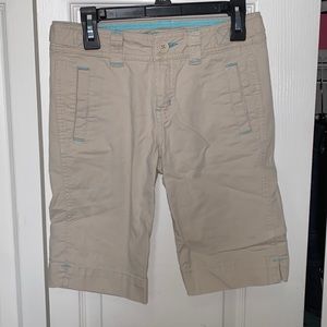 Kaki mid length shorts